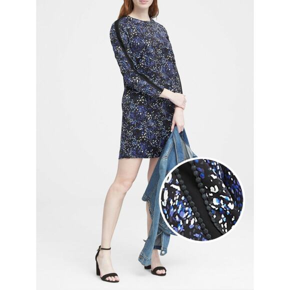 Banana Republic Blue Print Long Sleeve Shift Dress // 4 - Picture 3 of 12